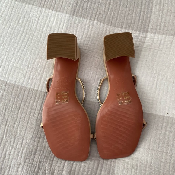 Iridescent beige mule - Call it Spring - Picture 3 of 5